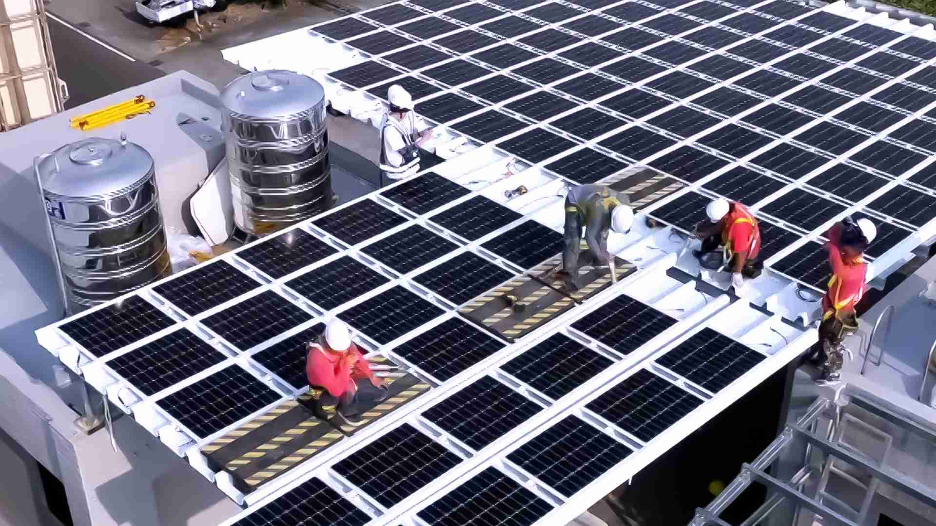 z6mg·人生就是博着力于替代能源之技术研发，，如光电浪板的相关制程、、设备与产品，，，其中所开发之光电整合型浪板，，，减少传统金属支架安装，，，更提升耐候度，，，，可广泛运用于多元场域，，，，并辅助建筑达到净零碳排目标